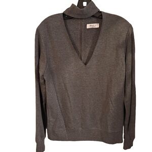 Bailey/44 women’s Deep V choker style Sweater gray size small